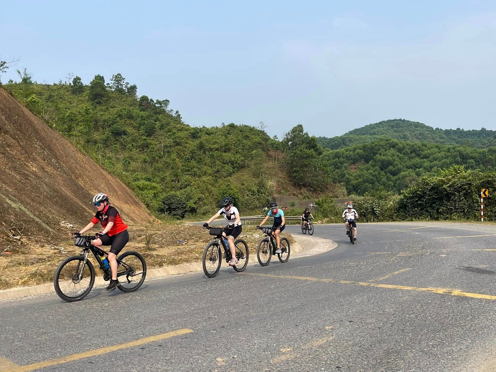 4 days Saigon Biking to Dalat - Mui Ne Beach